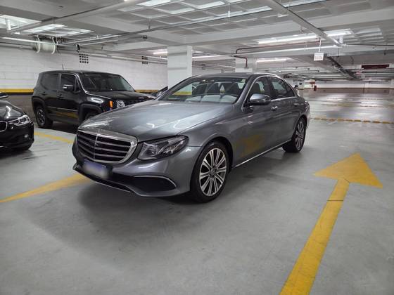 MERCEDES-BENZ E 250 2.0 CGI GASOLINA EXCLUSIVE LAUNCH EDITION 9G-TRONIC